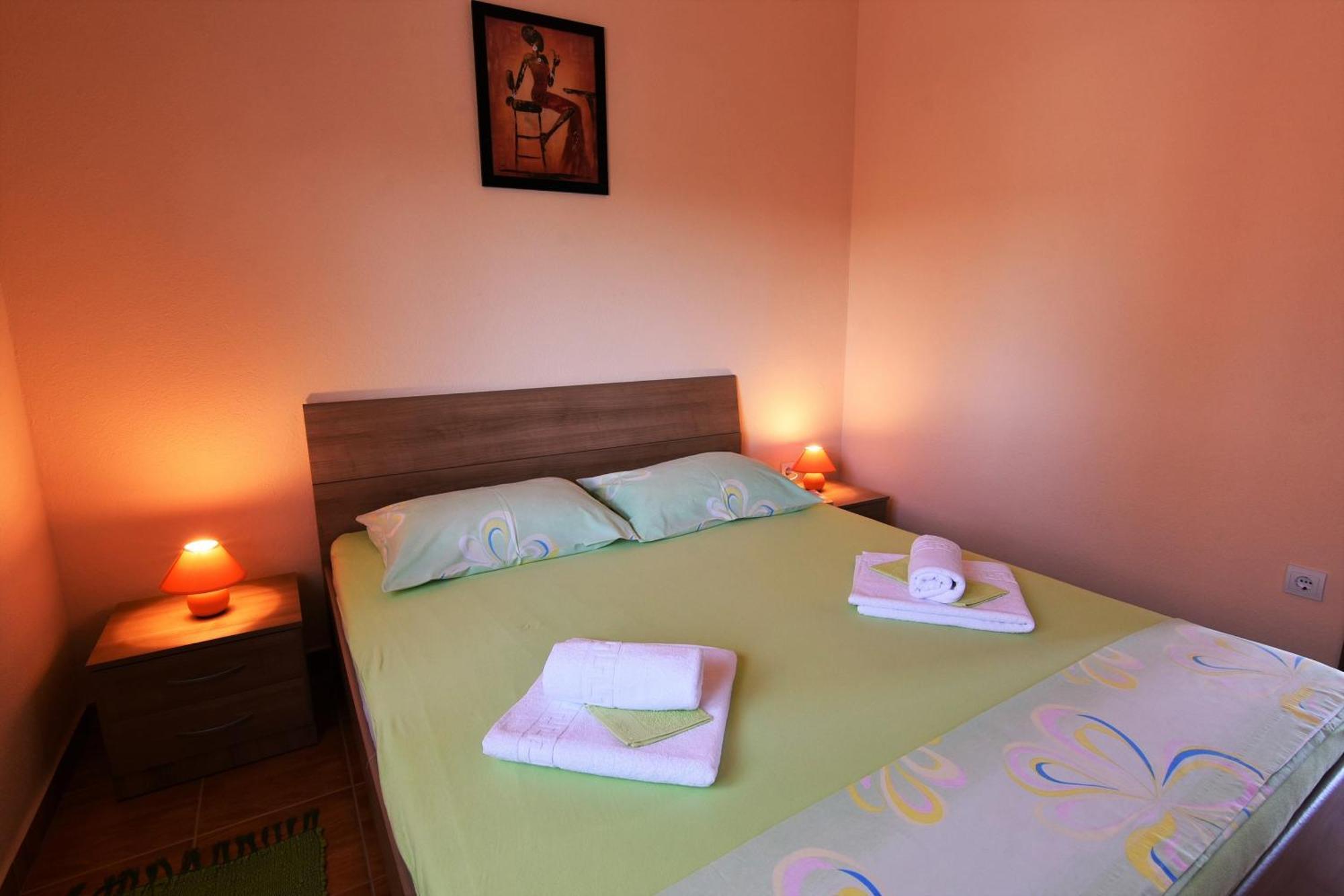 Apartmani Natasa Nino Jezera, Murter Bilik gambar