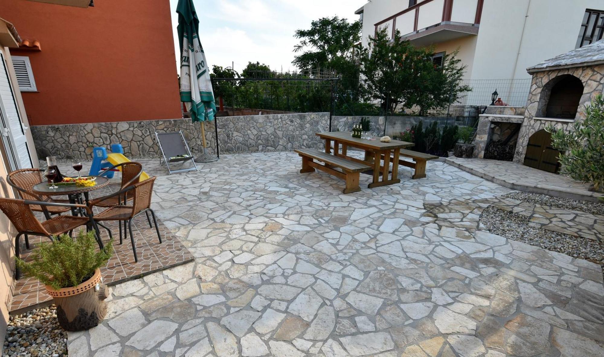 Apartmani Natasa Nino Jezera, Murter Bilik gambar